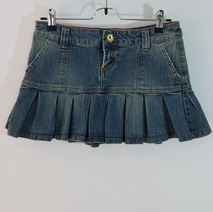 Glo Pleated Jean Mini Skirt